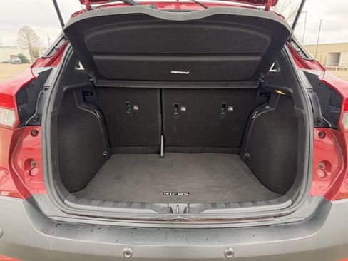 Used 2020 Nissan Kicks SR image 28
