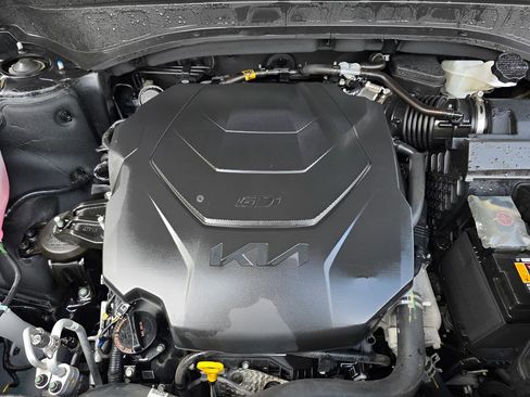 Used 2024 Kia Telluride SX image 10