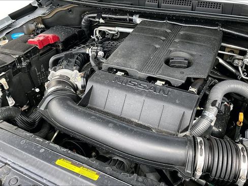Used 2024 Nissan Frontier PRO-4X w/ Technology Package AWD/4WD image 29