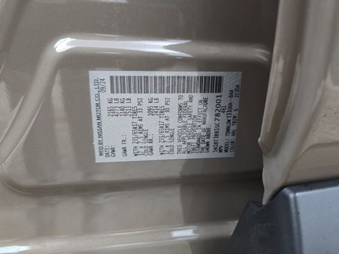Used 2025 Nissan Rogue SV AWD/4WD image 29