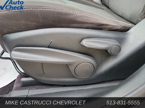 Used 2017 Jeep Cherokee Latitude w/ Cold Weather Group AWD/4WD image 23