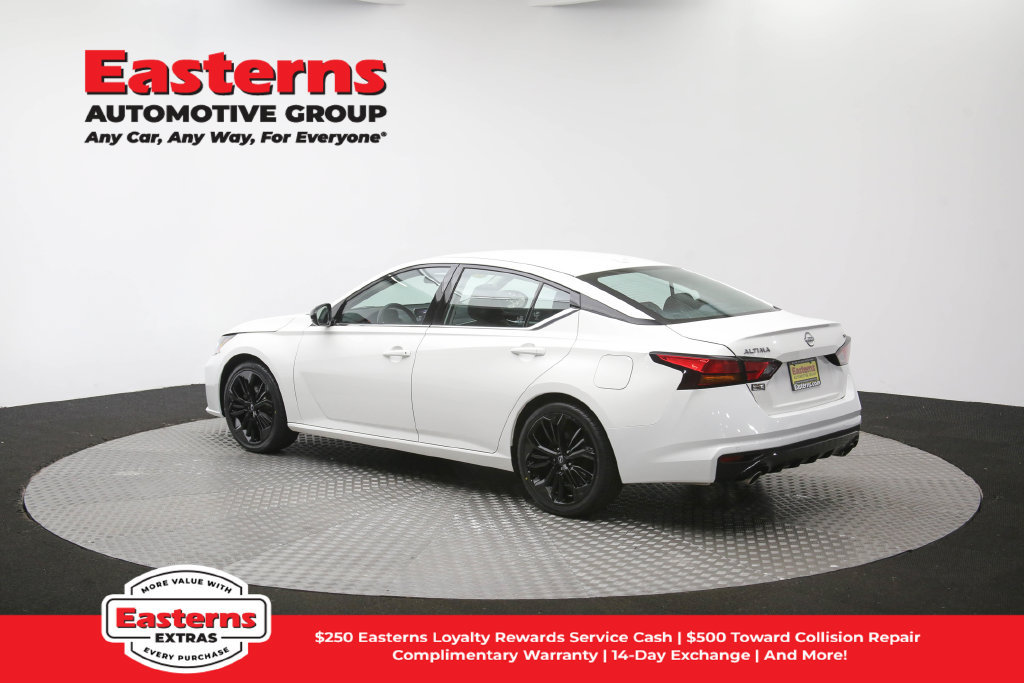 Used 2024 Nissan Altima 2.5 SR FWD image 60