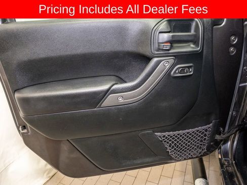 Used 2017 Jeep Wrangler Sport w/ Quick Order Package 24S AWD/4WD image 12