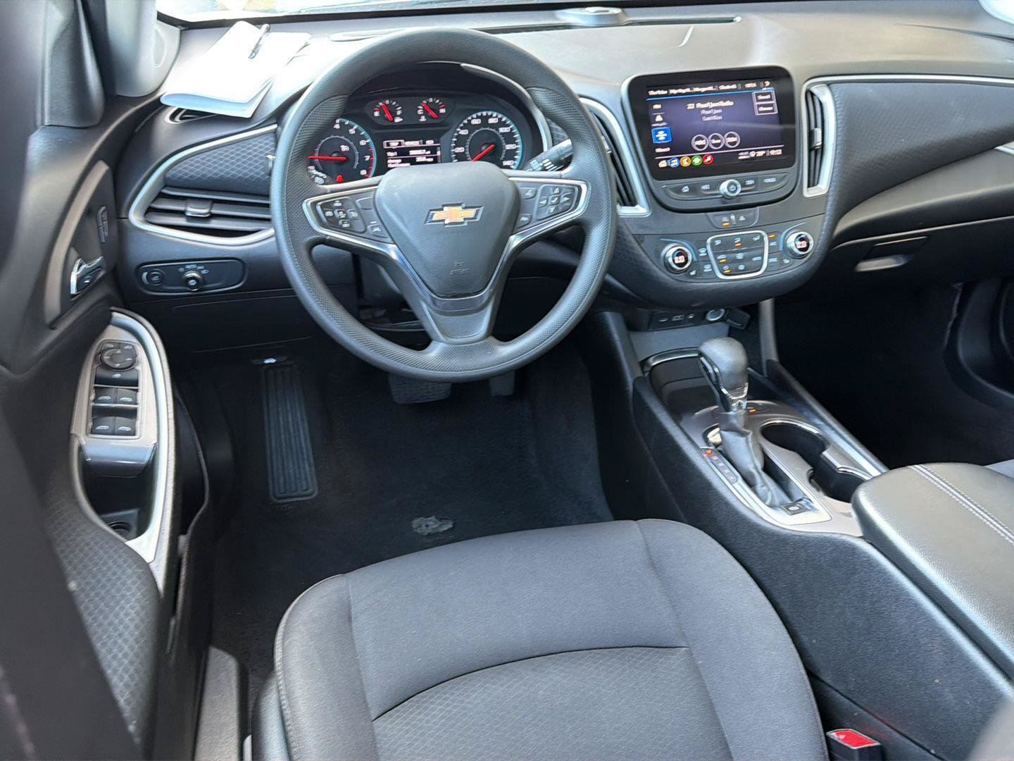 Used 2024 Chevrolet Malibu LT FWD image 18