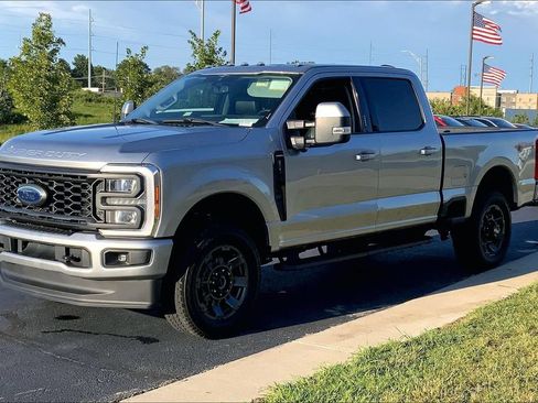 Used 2023 Ford F250 Lariat w/ Sport Appearance Package AWD/4WD image 5