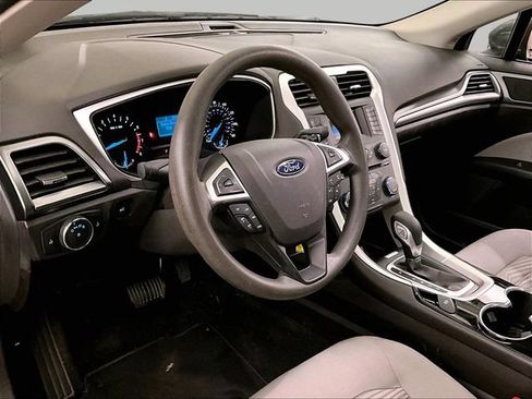 Used 2016 Ford Fusion S FWD image 13