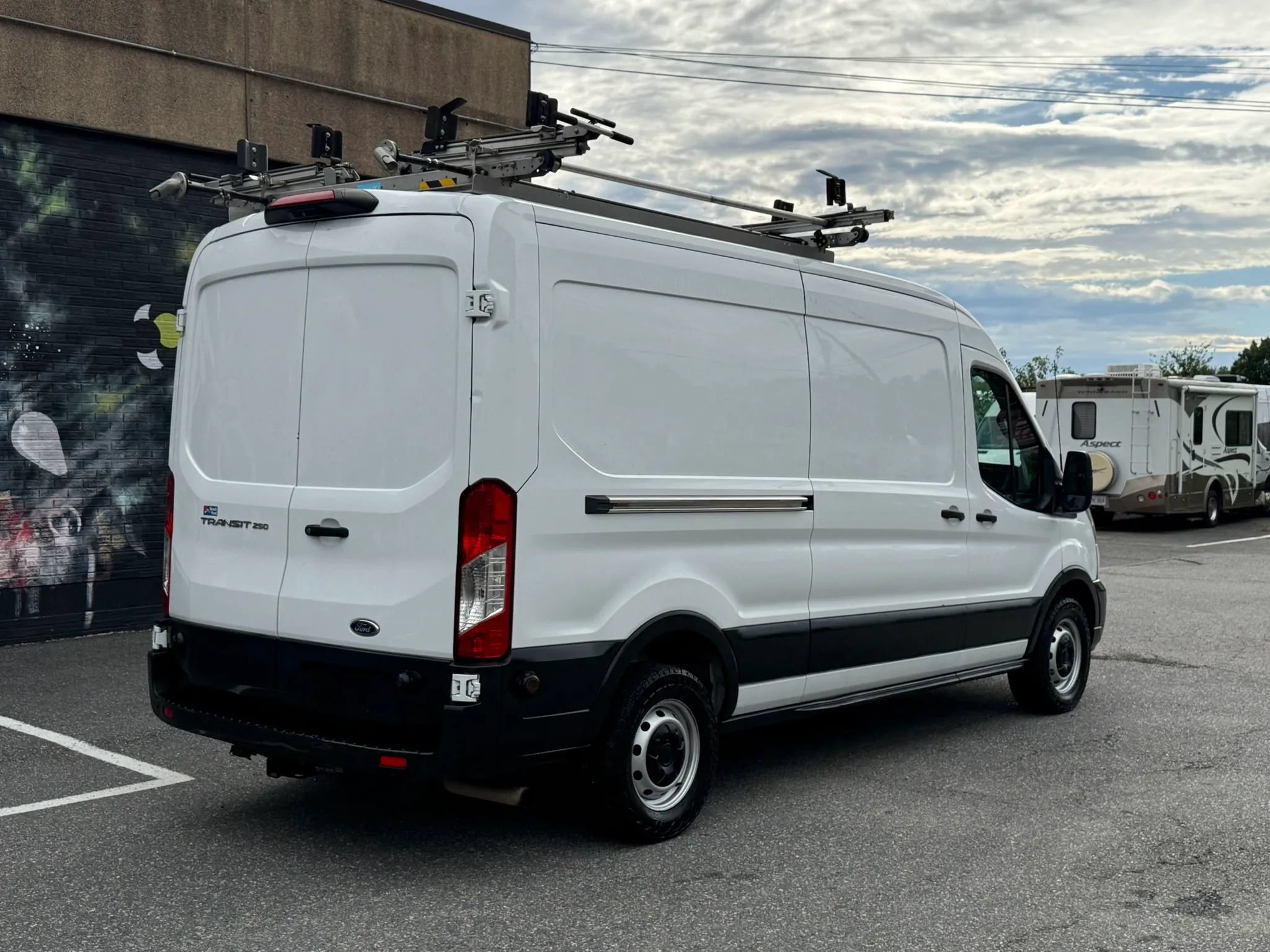 Used 2020 Ford Transit 250 Medium Roof w/ Load Area Protection Package RWD image 16