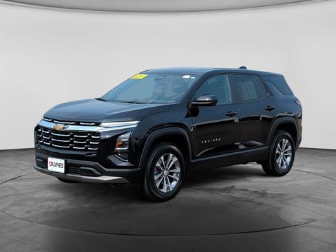 Used 2025 Chevrolet Equinox LT AWD/4WD image 4