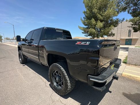 Used 2015 Chevrolet Silverado 2500 LTZ w/ Duramax Plus Package AWD/4WD image 2