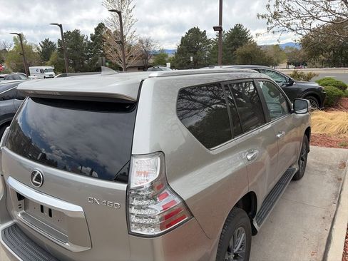 Used 2023 Lexus GX 460 Premium w/ Premium Package AWD/4WD image 12