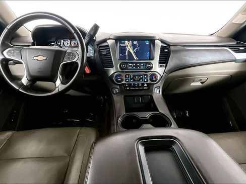 Used 2015 Chevrolet Suburban LT image 15