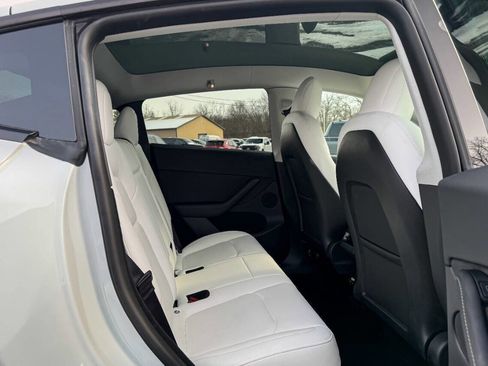 Used 2023 Tesla Model Y Long Range image 14