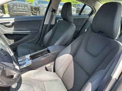 Used 2012 Volvo S60 T5 FWD image 3