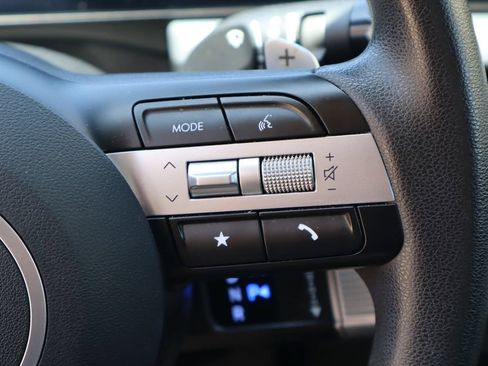 Used 2025 Hyundai Sonata SEL FWD image 12