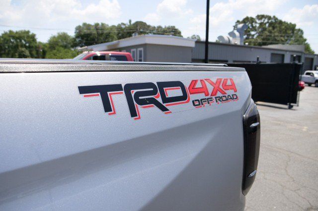 Used 2019 Toyota Tundra Limited w/ Limited Premium Package AWD/4WD image 33