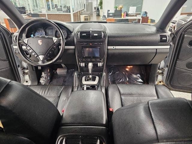 Used 2008 Porsche Cayenne AWD/4WD image 8