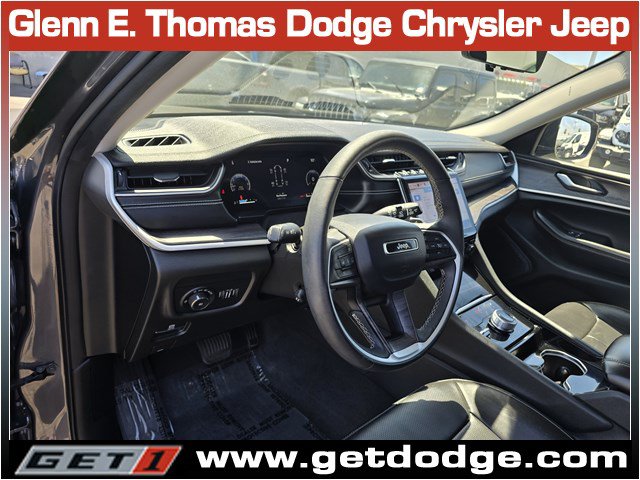 Used 2023 Jeep Grand Cherokee L Limited w/ Luxury Tech Group II AWD/4WD image 13