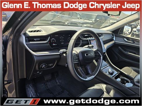 Certified 2023 Jeep Grand Cherokee L Limited w/ Luxury Tech Group II AWD/4WD image 13