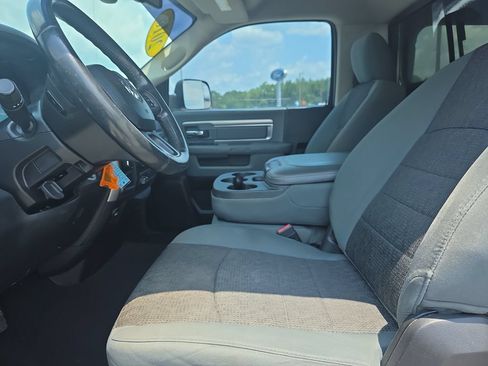 Used 2016 RAM 2500 SLT w/ Popular Equipment Group AWD/4WD image 12