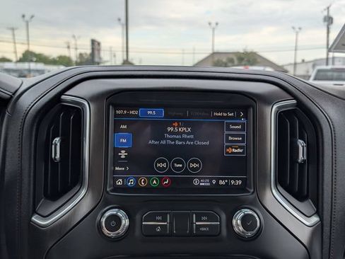 Used 2021 GMC Sierra 1500 AT4 w/ AT4 Premium Package AWD/4WD image 6