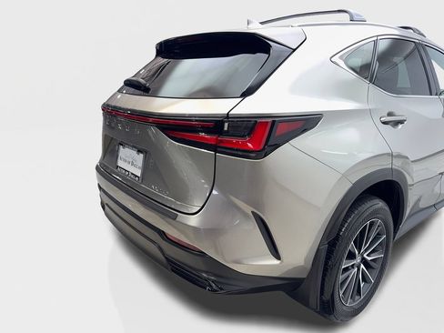 Used 2024 Lexus NX 250 FWD image 18