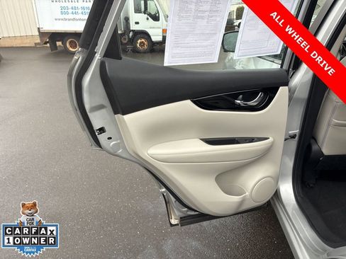 Used 2022 Nissan Rogue Sport SL w/ Premium Package image 10