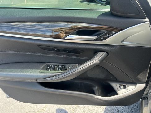 Used 2018 BMW 530i xDrive w/ Premium Package AWD/4WD image 13