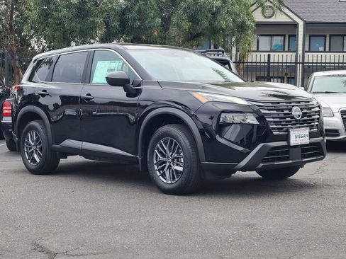 New 2026 Nissan Rogue S image 4