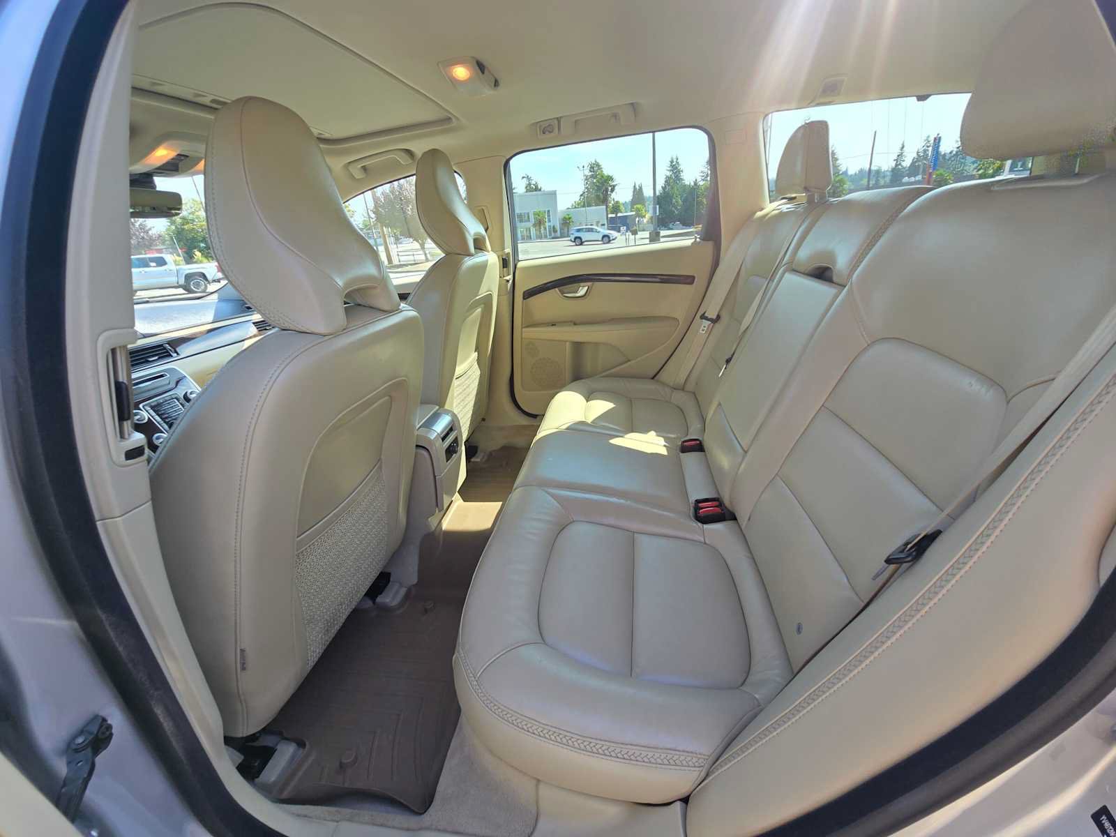 Used 2016 Volvo XC70 T5 Premier AWD/4WD image 16