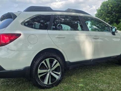 Used 2018 Subaru Outback 2.5i Limited image 29