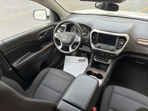 Used 2021 GMC Acadia SLE FWD image 14
