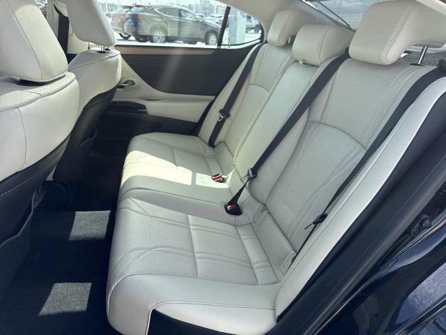 Certified 2025 Lexus ES 350 w/ Technology Package FWD image 23