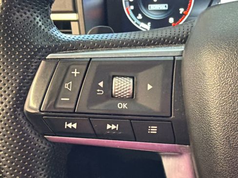 Used 2024 Mitsubishi Outlander SE FWD image 37