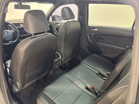 Used 2021 Volkswagen Tiguan SE R-Line image 21