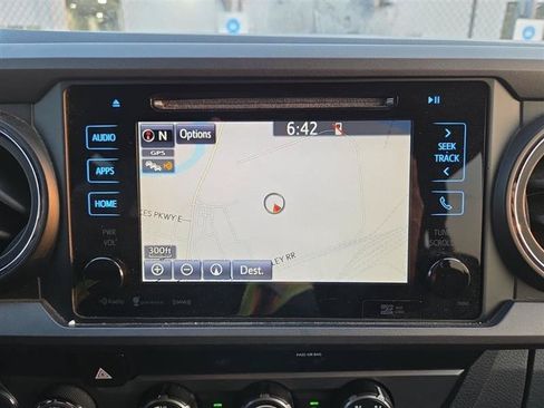 Used 2019 Toyota Tacoma TRD Sport AWD/4WD image 5