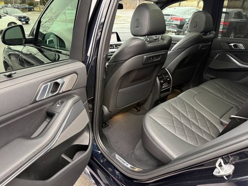 Used 2023 BMW X5 xDrive40i w/ Executive Package AWD/4WD image 19