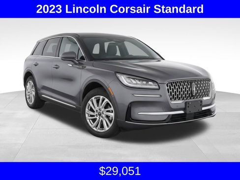 Used 2023 Lincoln Corsair FWD image 2