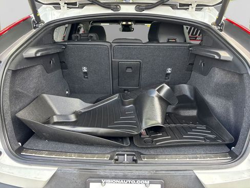 Used 2023 Volvo C40 P8 Recharge Ultimate image 11