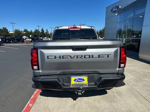 Used 2023 Chevrolet Colorado Trail Boss w/ Technology Package image 3