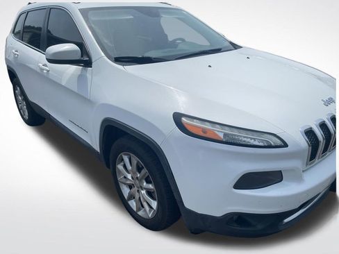 Used 2015 Jeep Cherokee Limited w/ Luxury Group FWD image 4