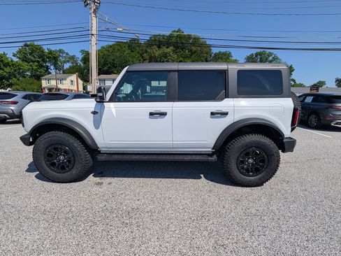 Certified 2023 Ford Bronco Wildtrak AWD/4WD image 3