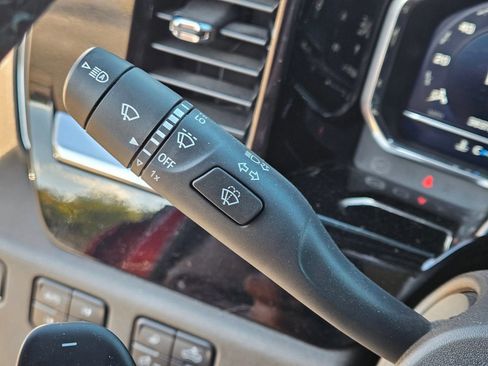 Used 2024 Chevrolet Silverado 1500 LTZ image 14