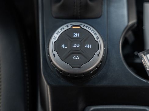 Certified 2025 Ford Bronco Badlands image 33