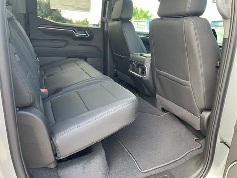 New 2026 GMC Sierra 1500 SLT w/ SLT Convenience Package image 35