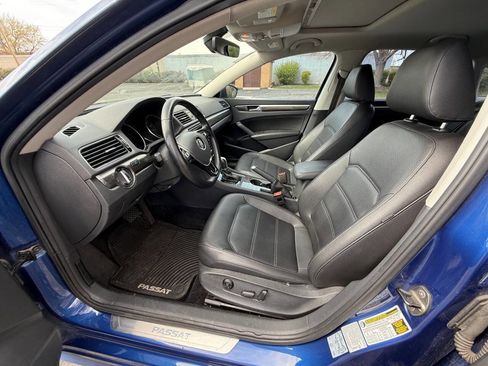 Used 2016 Volkswagen Passat 1.8T SE w/ Lighting Package image 9