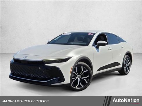 Certified 2024 Toyota Crown XLE image 1