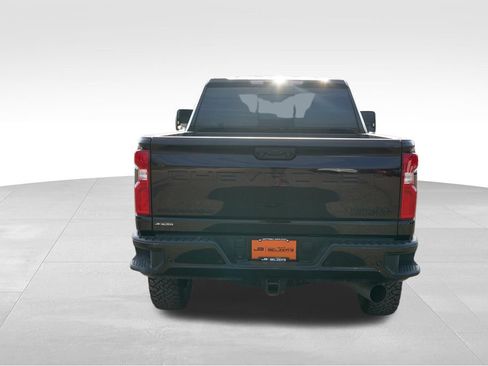 Used 2024 Chevrolet Silverado 3500 High Country w/ High Country Premium Package AWD/4WD image 6