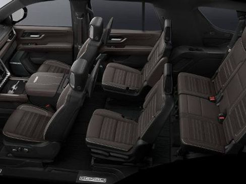 New 2026 GMC Yukon Denali Ultimate w/ LPO, Floor Liner Package AWD/4WD image 7