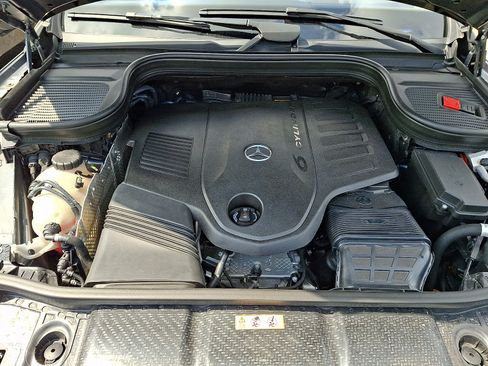 Certified 2023 Mercedes-Benz GLS 450 4MATIC image 31