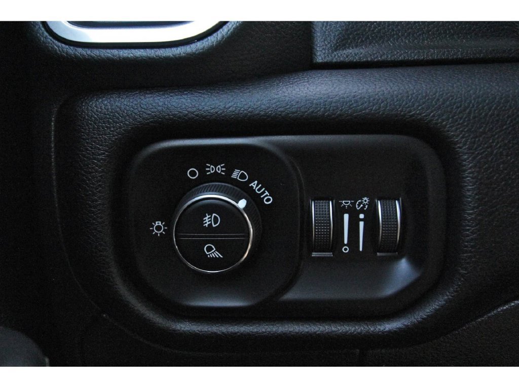 Used 2022 RAM 1500 Laramie w/ Laramie Southwest Edition RWD image 18